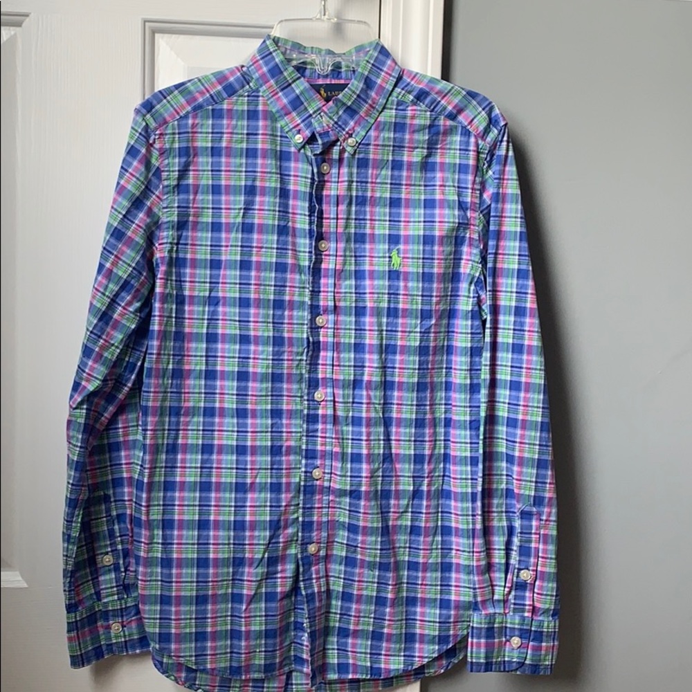 casual button down shirt !